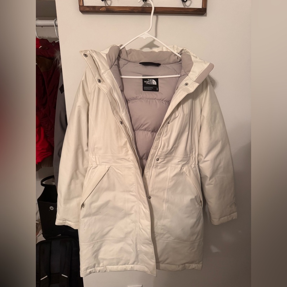 The North Face Women's Cream Arctic Jacket